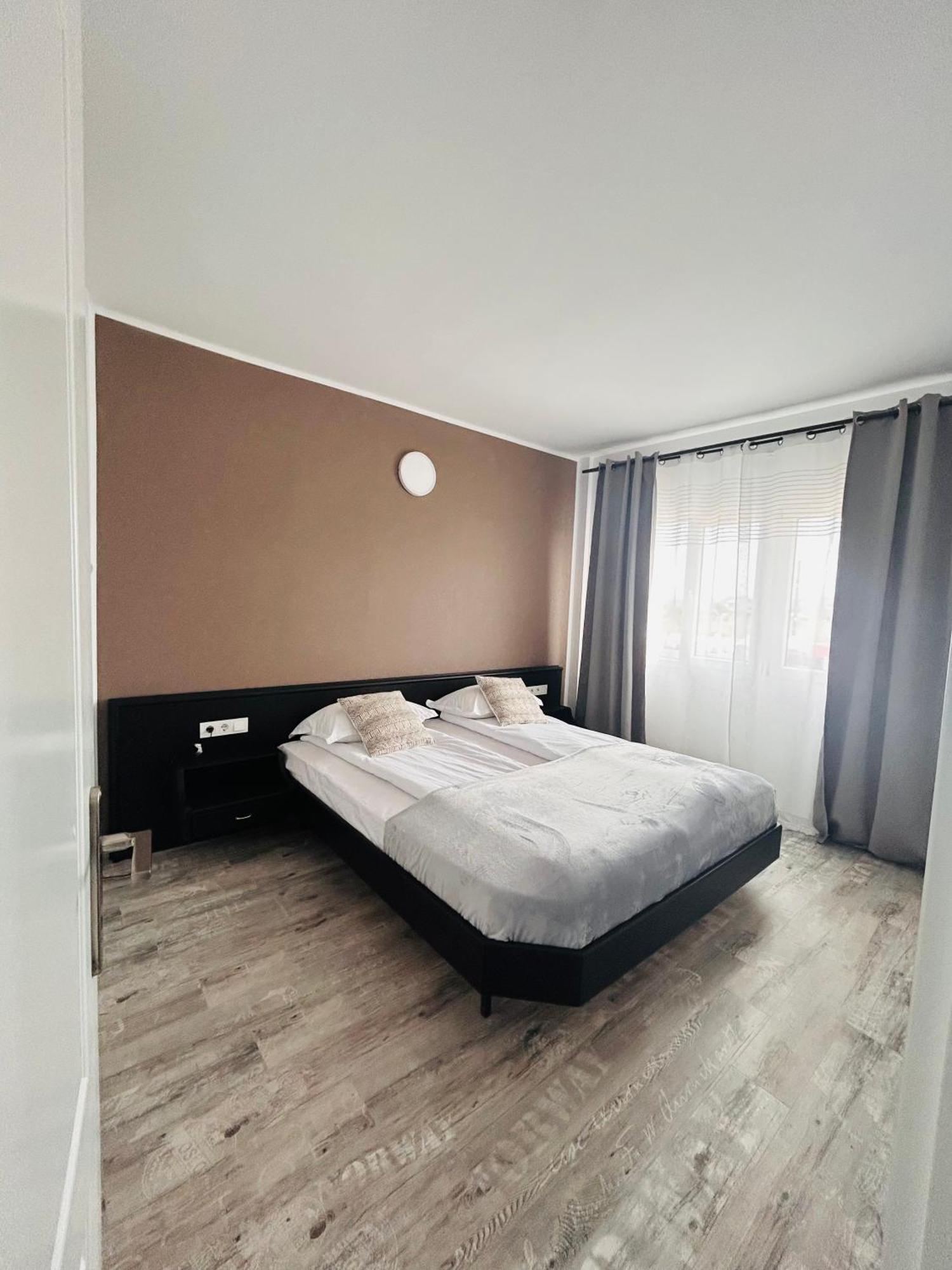 Myda Hotel Apahida Exterior foto